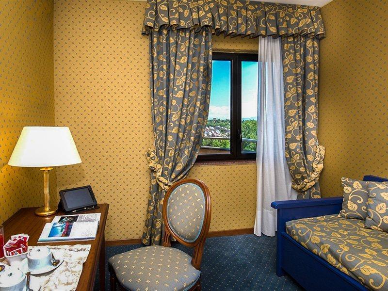 Park Blanc Et Noir Hotell Rom