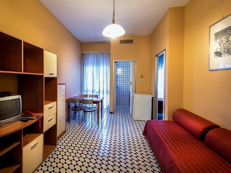 Park Blanc Et Noir Hotell 3*