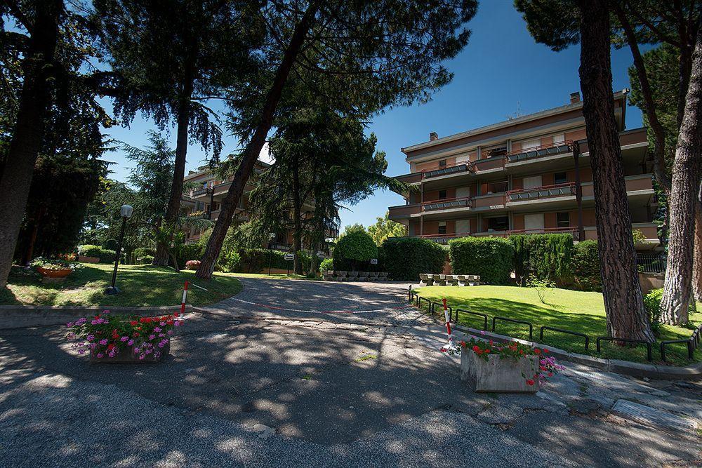 Park Blanc Et Noir Hotell Rom