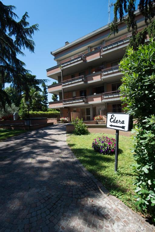 Park Blanc Et Noir Hotell Rom